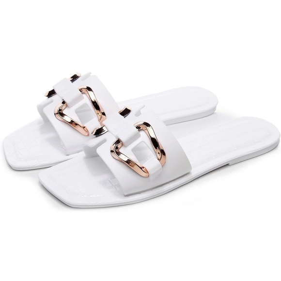 White sandals with gold detail - Picture 6 of 7